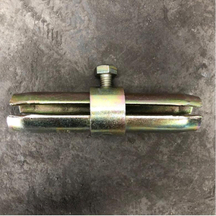 Pinindot ang panloob na pinagsamang pin coupler